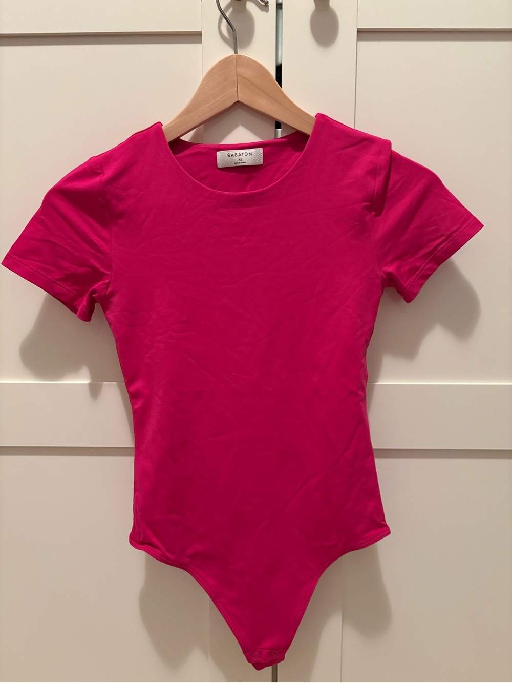 Babaton Short-Sleeve Fitted Bodysuit in Hot Pink